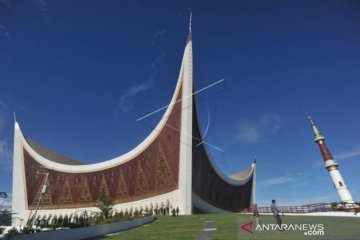 PADANG MASUK MASA TRANSISI