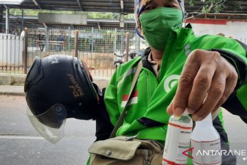 Hari pertama transisi, ojek daring sepi penumpang