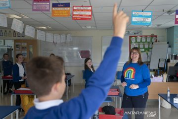 Sekolah Dasar di Inggris kembali dibuka