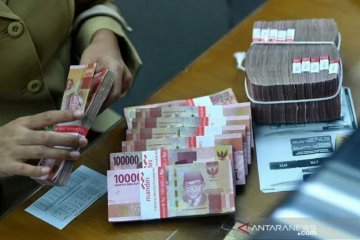 Rupiah Selasa sore sedikit menguat, di tengah variasi mata uang Asia