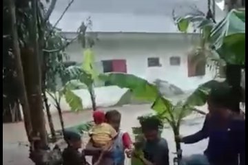 Banjir bandang landa kota di Bantaeng