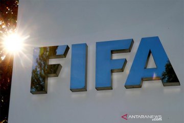 FIFA izinkan bursa transfer buka sebelum liga domestik 2019/20 rampung