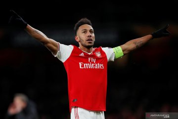 Progres kontrak baru terhambat, Aubameyang salahkan petinggi Arsenal