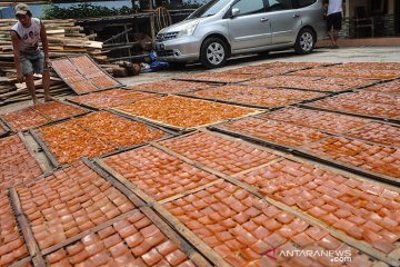 Kerupuk buatan Lebak laku keras di tengah pandemi COVID-19