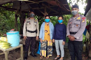 Brimob Polda Maluku tertibkan warga tidak gunakan masker