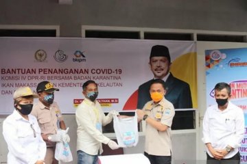 Bantuan 500 paket ikan olahan untuk korban banjir Bantaeng