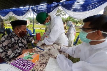 Guru pesantren di Batanghari jalani tes cepat