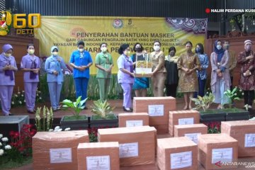 Dharma Pertiwi Peduli TNI terima 20.000 masker dari YBI