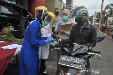 Rumah Sakit Bhayangkara gelar Test COVID-19 drive thru