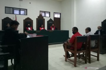 Korupsi gedung, Pejabat Kemenag Sumbawa dituntut delapan tahun penjara