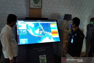 BMKG Ambon serahkan alat penyebar informasi gempa WRS NewGen