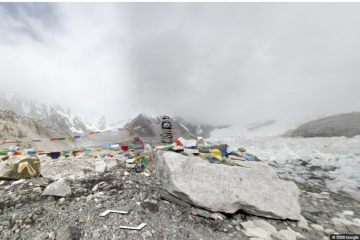 Pemanjat gunung Inggris: Puncak Everest sekarang "kering dan berbatu"