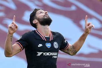 Liga Inggris: Chelsea bungkam Aston Villa 2-1, Giroud sumbang satu gol