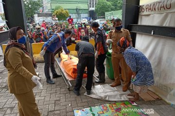 Istri PMKS yang meninggal di Tanah Abang dibawa ke GOR Karet Tengsin