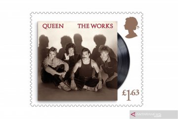 Perangko edisi khusus merayakan 50 tahun Queen