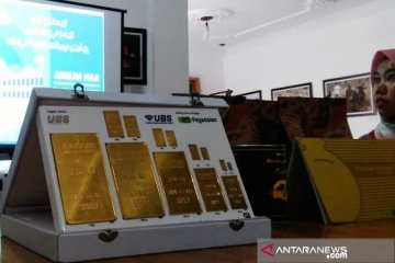 Harga emas di Pegadaian area Padang Rp923.000 per gram