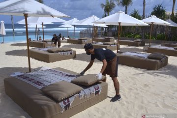 Pembukaan kembali Pantai Melasti di Bali