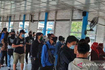 Walhi Jakarta ingatkan warga gunakan masker kain kurangi limbah medis