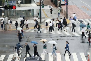 Gubernur Tokyo serukan pembatasan perjalanan selama musim liburan