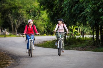 Destinasi yang cocok untuk pendaki dan penggemar sepeda