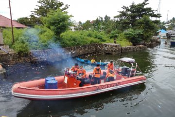 Nelayan korban tabrakan "tugboat" terus dicari Basarnas Kendari