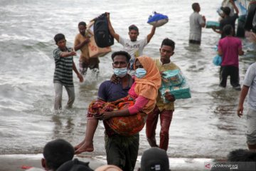 Warga evakuasi paksa pengungsi etnis Rohingya