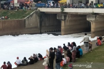 Sungai "bersalju" jadi pemandangan unik peserta CFD BKT