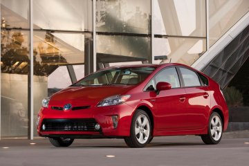 Toyota Prius AS ditarik karena masalah sistem hybrid