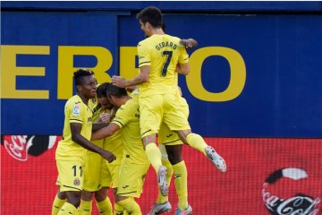 Villarreal dekati empat besar setelah kalahkan Valencia 2-0