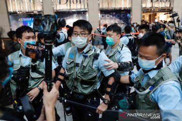 Hong Kong sangkal China masuki perairannya untuk tangkap 12 warga