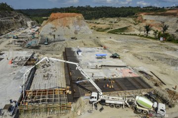 Progres pembangunan Bendungan Leuwikeris