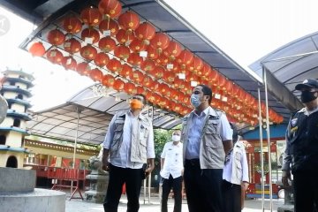 Akan buka rumah ibadah, Wali Kota Tangerang klaim punya ‘vaksin’