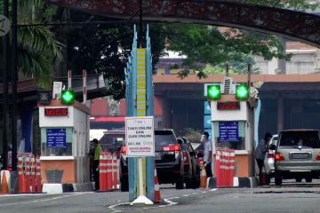 TMII sepi pengunjung pada hari pertama beroperasi kembali