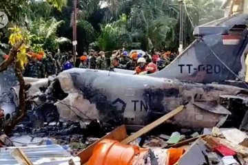 Pesawat TNI AU jatuh diduga karena hilang tenaga
