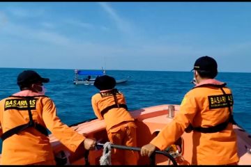 SAR Lampung bantu pencarian 10 korban kapal tenggelam