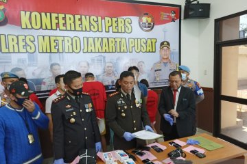 Polres Jakpus tangkap polisi gadungan pemeras WNA hingga Rp150 juta