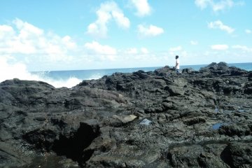 Seorang pelajar SMA hilang di laut Lombok Barat ketika berswafoto