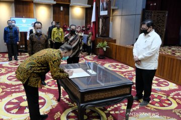 Airlangga harapkan pejabat Kemenko peka terhadap krisis