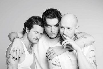 "If This is the Last Time", lagu emosional terbaru LANY