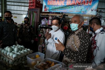 Mendag ajak Setiap Kamis Selalu Optimis dengan pakai produk Indonesia