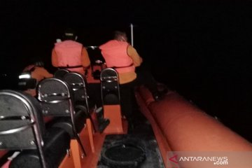 Basarnas cari tiga penumpang kapal mati mesin di perairan Wakatobi