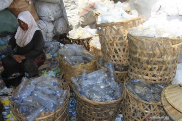 Ahli: Daur ulang solusi persoalan sampah plastik di kota besar