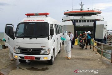 Penjemputan pekerja kapal reaktif COVID-19