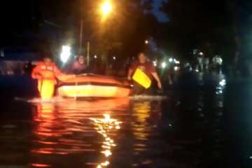 Sejumlah lokasi di Kota Padang banjir akibat hujan deras