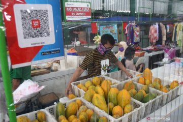 Penerapan protokol kesehatan di Pasar Tangguh