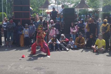 Cirebon izinkan seniman kembali berkegiatan dengan syarat
