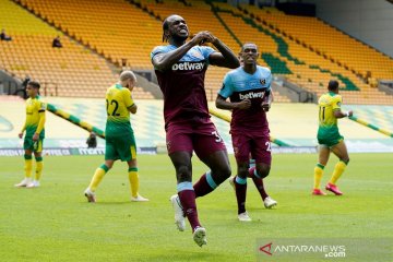 Sumringahnya Michail Antonio raih caturgol pertama kariernya