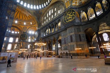 Mosaik figur Kristiani di Hagia Sophia akan ditutup selama ibadah