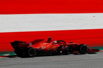 Leclerc minta maaf menyusul insiden tabrakan dengan Vettel