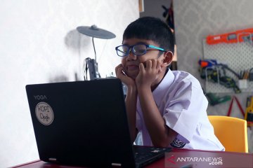 Kemendikbud larang sekolah selenggarakan MPLS secara langsung